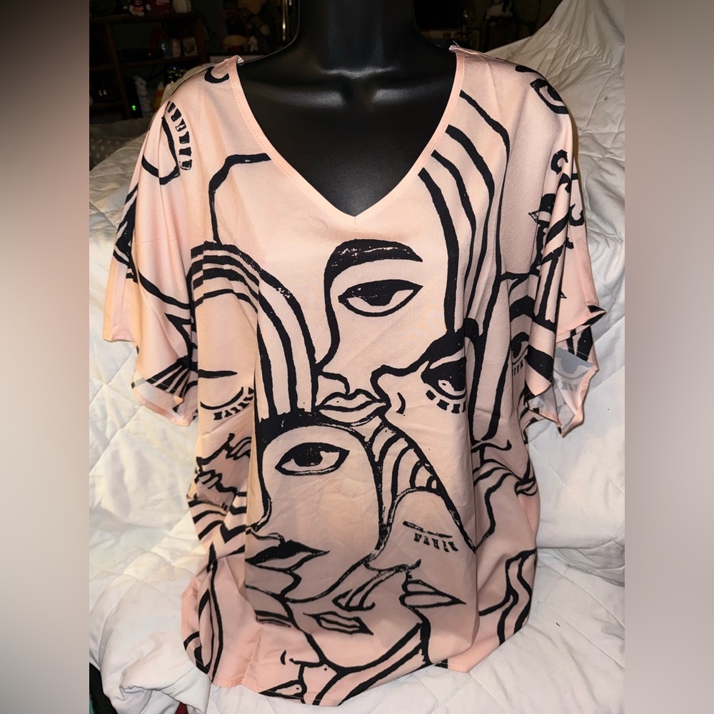 Misslook Abstract Art V-Neck Top